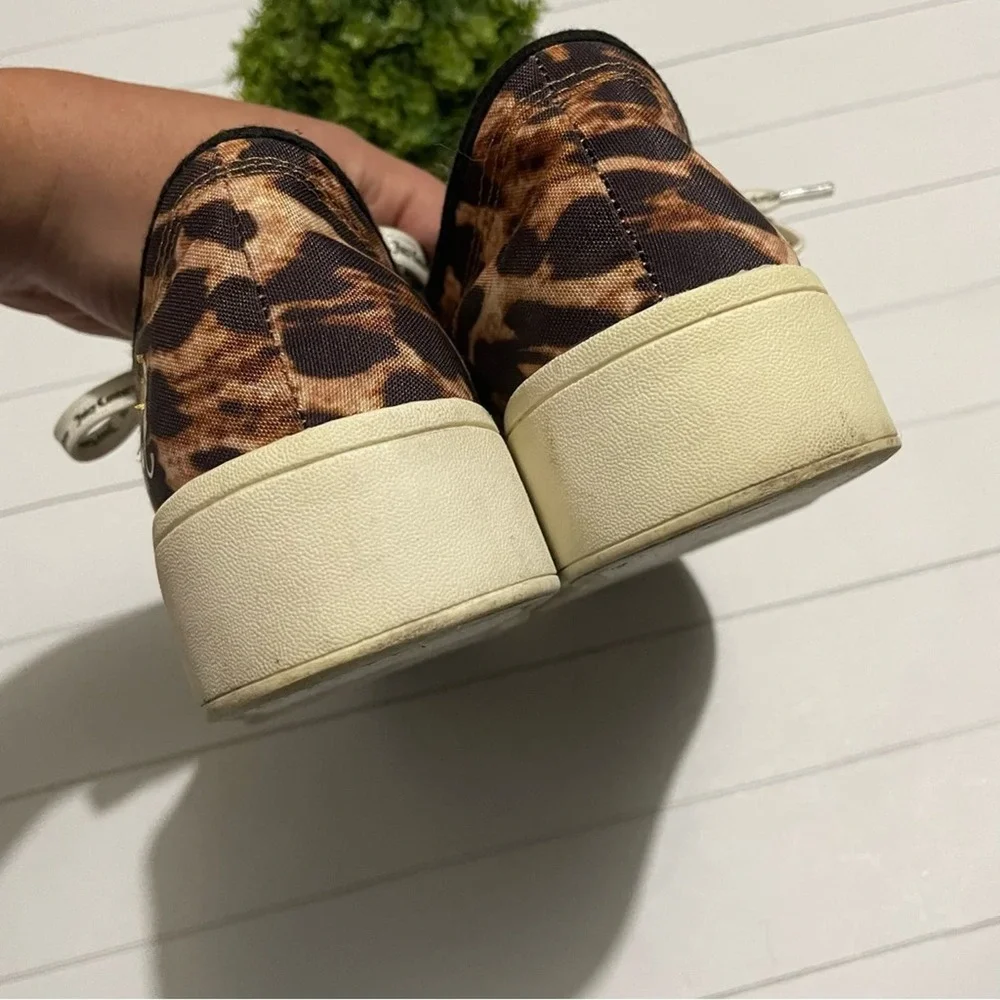 Juicy Couture Leopard Cheetah Animal Print Lace Up Platform Sneakers Women’s 8.5